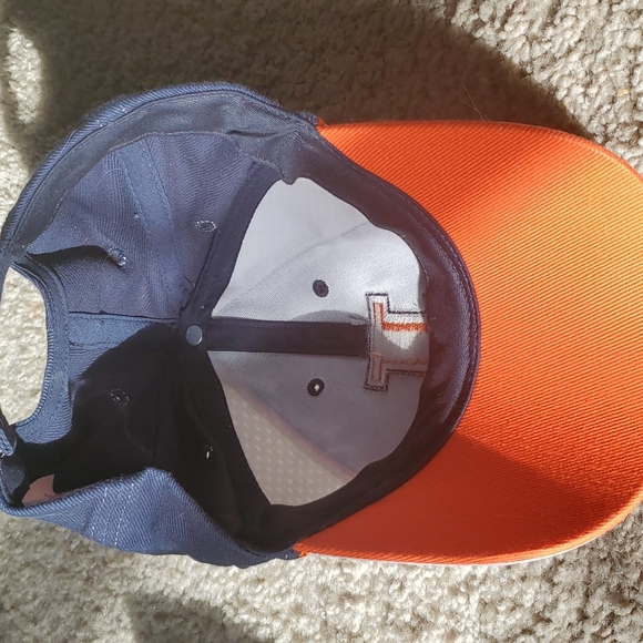 Illinois Fighting Illini Velcro Hat. - Picture 6 of 6